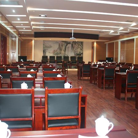 Hua Xin International Hotel Huayin Exterior photo