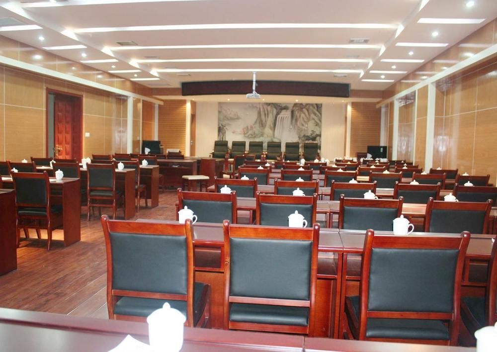 Hua Xin International Hotel Huayin Exterior photo