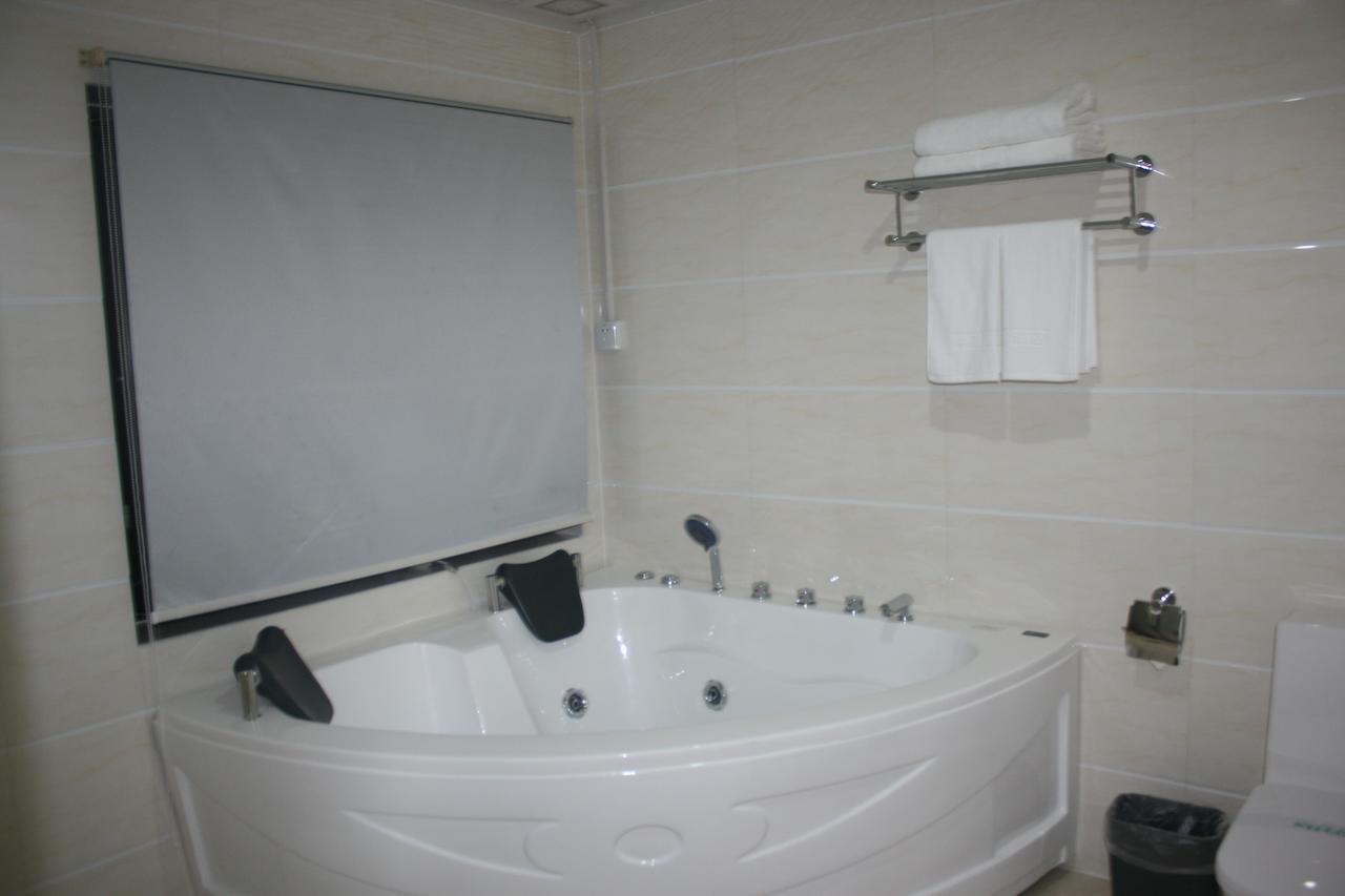 Hua Xin International Hotel Huayin Room photo