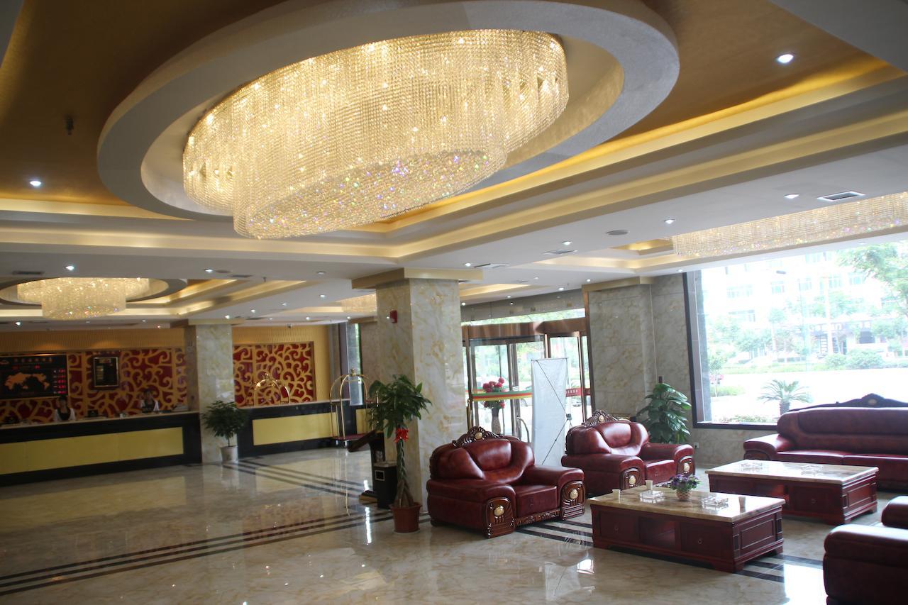 Hua Xin International Hotel Huayin Exterior photo