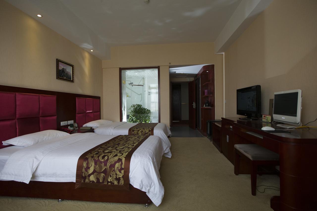 Hua Xin International Hotel Huayin Exterior photo